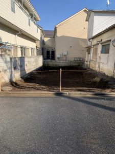 美住町売地の現地写真（更地）